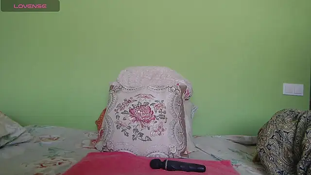 Sandra Carina online show from 02-19-26, 10:44