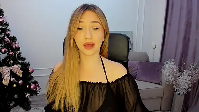 Snapshot of GracefulLook chatting on 01-10-25, 12:26 GracefulLook online show from 01-10-25, 12:26