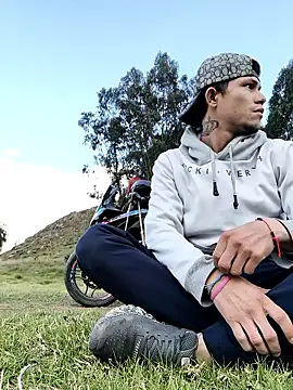 Juam22 online show from 12-20-25, 09:44