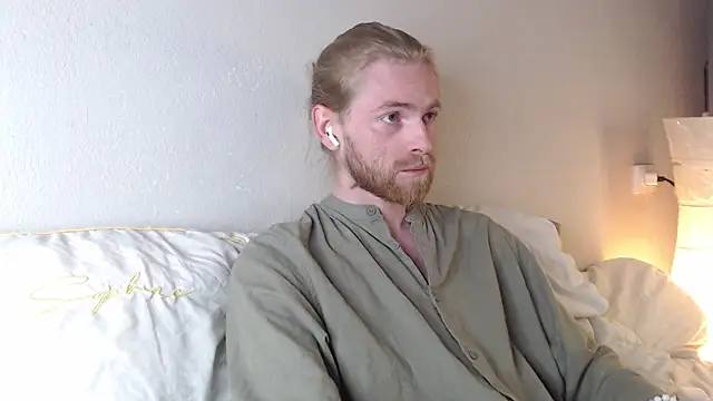 Damien Bi online show from 10-21-25, 05:46