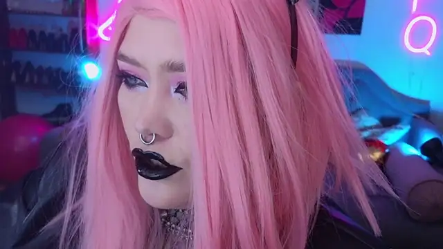 wickedxqueen online show from 12-14-24, 11:01