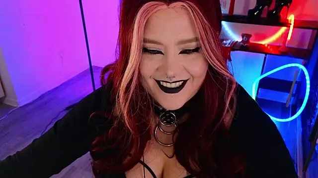 Snapshot of wickedxqueen chatting on 06-16-26, 09:28 wickedxqueen online show from 06-16-26, 09:28