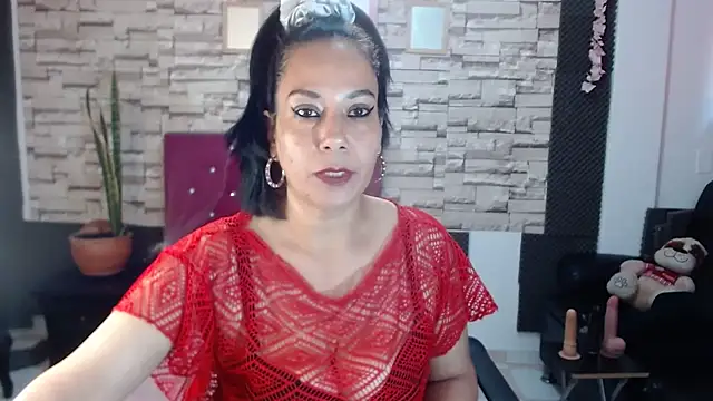 MarianaNight02 online show from 12-12-24, 07:37