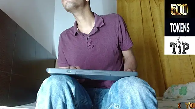 JohanyLatino online show from 04-11-26, 07:56