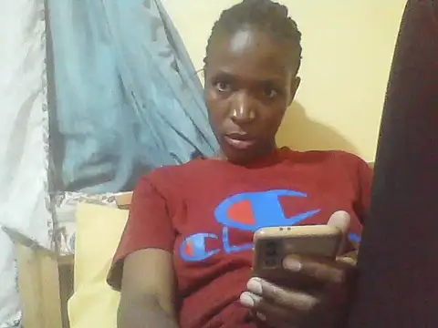 Smillie prety online show from 04-14-26, 04:46