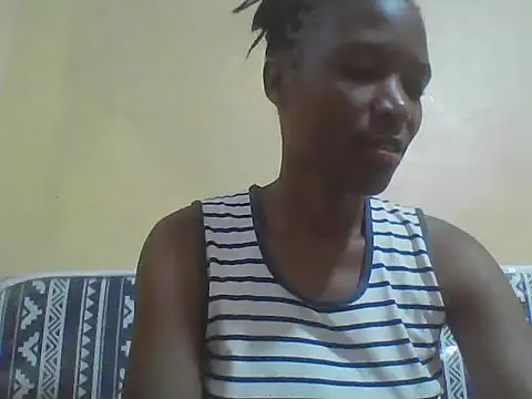 Snapshot of Smillie_prety chatting on 04-19-26, 08:02 Smillie prety online show from 04-19-26, 08:02