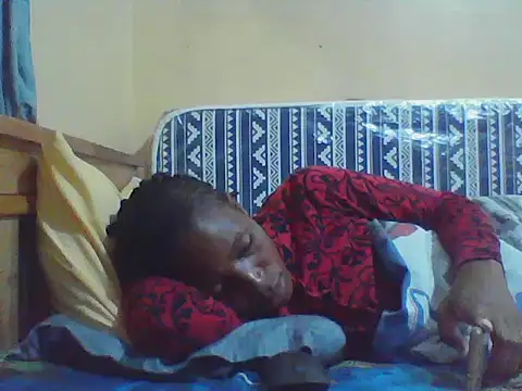 Snapshot of Smillie_prety chatting on 05-06-26, 03:24 Smillie prety online show from 05-06-26, 03:24