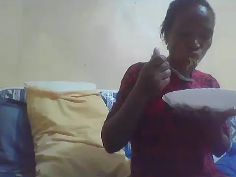 Snapshot of Smillie_prety chatting on 05-11-26, 04:37 Smillie prety online show from 05-11-26, 04:37
