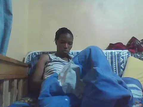 Snapshot of Smillie_prety chatting on 05-15-26, 03:13 Smillie prety online show from 05-15-26, 03:13