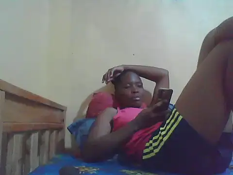 Snapshot of Smillie_prety chatting on 06-02-26, 11:45 Smillie prety online show from 06-02-26, 11:45