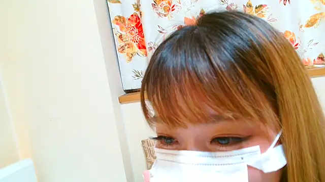 Snapshot of liliyRiSAcha-n chatting on 12-14-24, 08:56 liliyRiSAcha-n online show from 12-14-24, 08:56