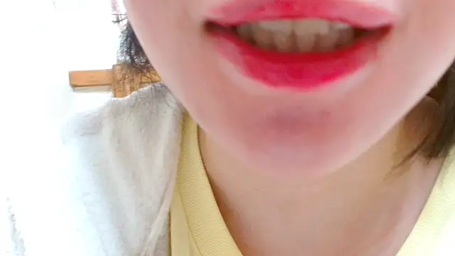 Snapshot of liliyRiSAcha-n chatting on 11-17-25, 04:51 liliyRiSAcha-n online show from 11-17-25, 04:51