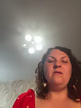 Snapshot of Taisia_W chatting on 07-16-26, 06:52 Taisia W online show from 07-16-26, 06:52