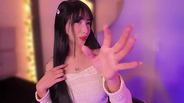 Snapshot of emma_woods_ chatting on 12-10-24, 12:16 emma woods online show from 12-10-24, 12:16