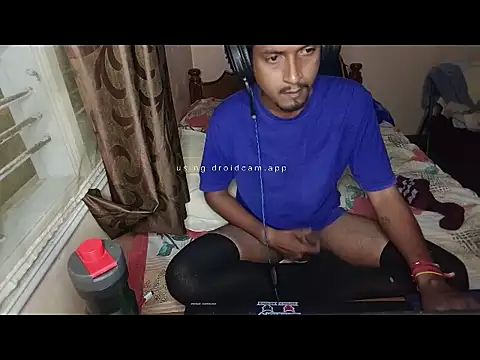 Snapshot of Sexypavi09 chatting on 10-23-25, 06:39 Sexypavi09 online show from 10-23-25, 06:39