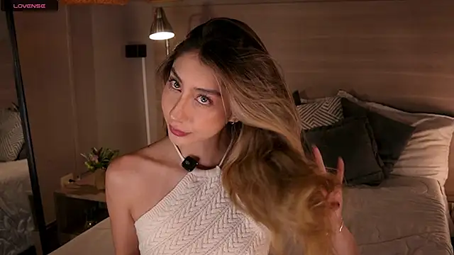 Snapshot of lua_ferch__ chatting on 06-18-26, 01:04 lua ferch online show from 06-18-26, 01:04