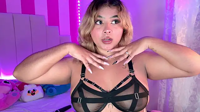 AliiceBrown  online show from 04-08-26, 04:45