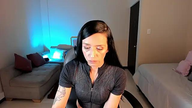 Snapshot of Kristen_Garner chatting on 02-07-26, 08:12 Kristen Garner online show from 02-07-26, 08:12