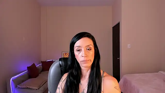 Snapshot of Kristen_Garner chatting on 05-19-26, 07:31 Kristen Garner online show from 05-19-26, 07:31