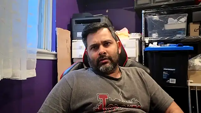 Snapshot of Sakhtlaundaz chatting on 02-20-26, 10:32 Sakhtlaundaz online show from 02-20-26, 10:32