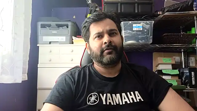 Snapshot of Sakhtlaundaz chatting on 06-19-26, 01:26 Sakhtlaundaz online show from 06-19-26, 01:26
