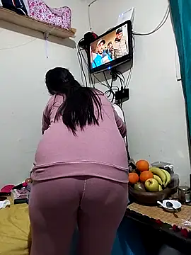 Snapshot of lolo890 chatting on 02-25-26, 09:57 lolo890 online show from 02-25-26, 09:57