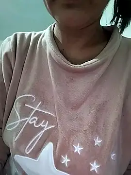 Snapshot of lolo890 chatting on 03-02-26, 06:37 lolo890 online show from 03-02-26, 06:37