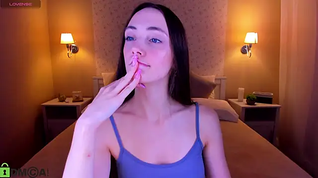 Snapshot of Lexi_Split chatting on 09-10-25, 09:20 Lexi Split online show from 09-10-25, 09:20