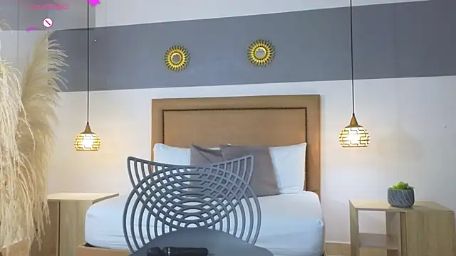 riley sierra online show from 03-19-25, 12:45