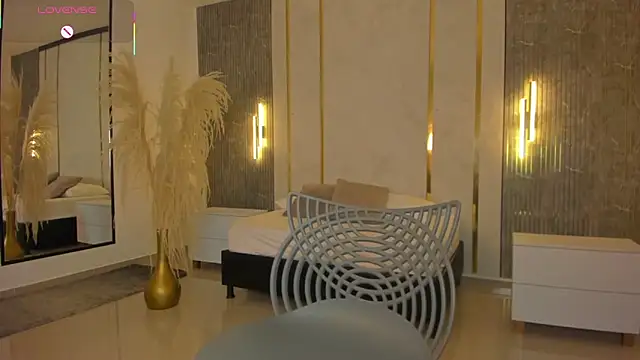 riley sierra online show from 09-24-25, 12:41