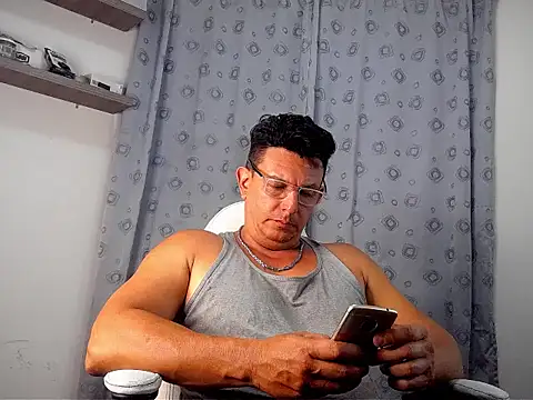 pedropicapi online show from 12-20-25, 01:12