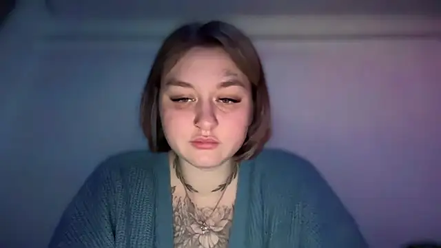 Isabel-Bailey online show from 10-28-25, 09:06