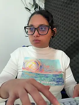 Cuteprincess21 online show from 03-07-26, 09:56