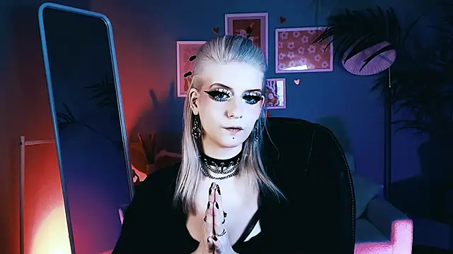 Noah ElmerX online show from 10-15-25, 03:12