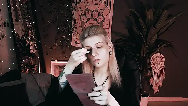 Noah ElmerX online show from 11-15-25, 05:31