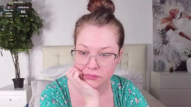 CutieGinger online show from 02-06-26, 05:12