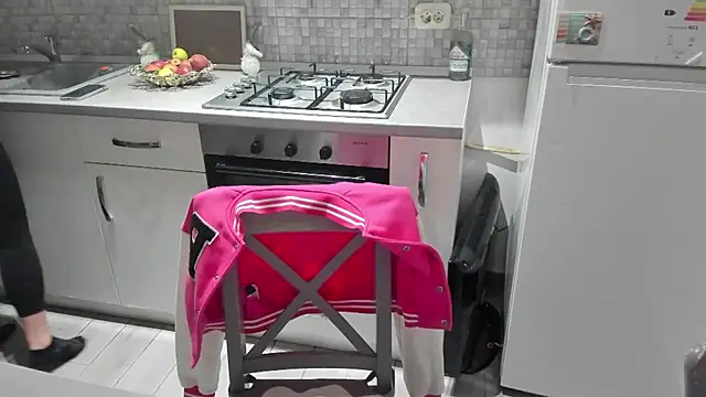 Snapshot of Ellyslimdoll chatting on 02-21-26, 04:13 Ellyslimdoll online show from 02-21-26, 04:13