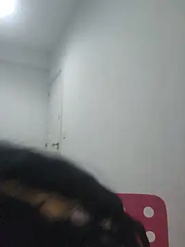 bruneta sexy23 online show from 05-27-26, 03:25