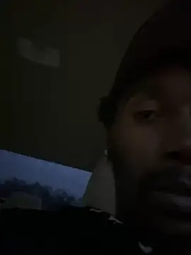 Snapshot of ITSONLYKENNY chatting on 02-14-25, 11:31 ITSONLYKENNY online show from 02-14-25, 11:31