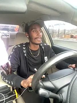 Snapshot of ITSONLYKENNY chatting on 02-15-25, 03:17 ITSONLYKENNY online show from 02-15-25, 03:17