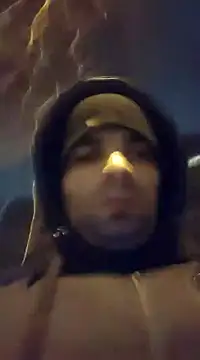 Snapshot of J0nyhson chatting on 01-23-25, 07:51 J0nyhson online show from 01-23-25, 07:51