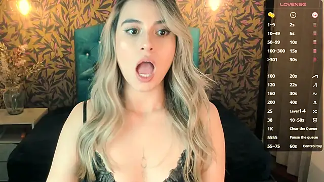 KiaraCarter online show from 03-11-25, 07:47