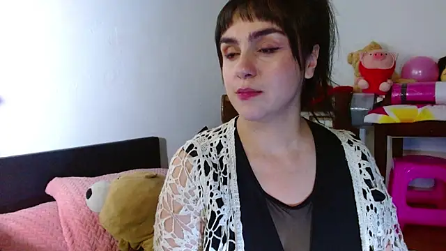 collette beaufoy  online show from 05-14-26, 02:35