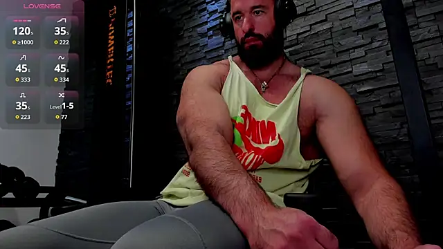Snapshot of David_Big_Daddy chatting on 04-26-26, 01:09 David Big Daddy online show from 04-26-26, 01:09
