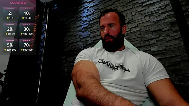 Snapshot of David_Big_Daddy chatting on 05-08-26, 07:30 David Big Daddy online show from 05-08-26, 07:30