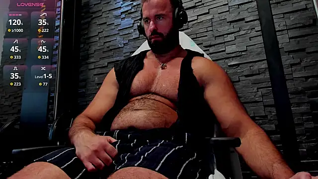 Snapshot of David_Big_Daddy chatting on 07-18-26, 06:01 David Big Daddy online show from 07-18-26, 06:01