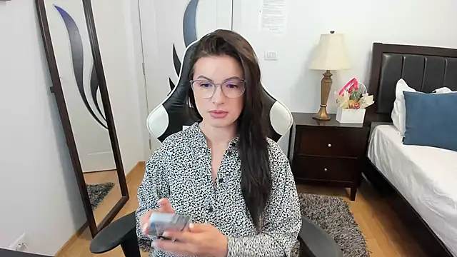 Snapshot of AmyPure_ chatting on 05-07-26, 04:40 AmyPure online show from 05-07-26, 04:40