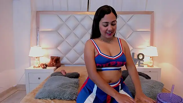 brittany069 online show from 11-12-25, 04:02