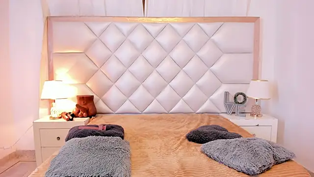 brittany069 online show from 04-14-26, 08:26