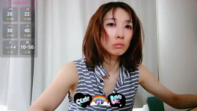 Snapshot of Love_me_Eri_ chatting on 07-25-26, 04:54 Love me Eri online show from 07-25-26, 04:54